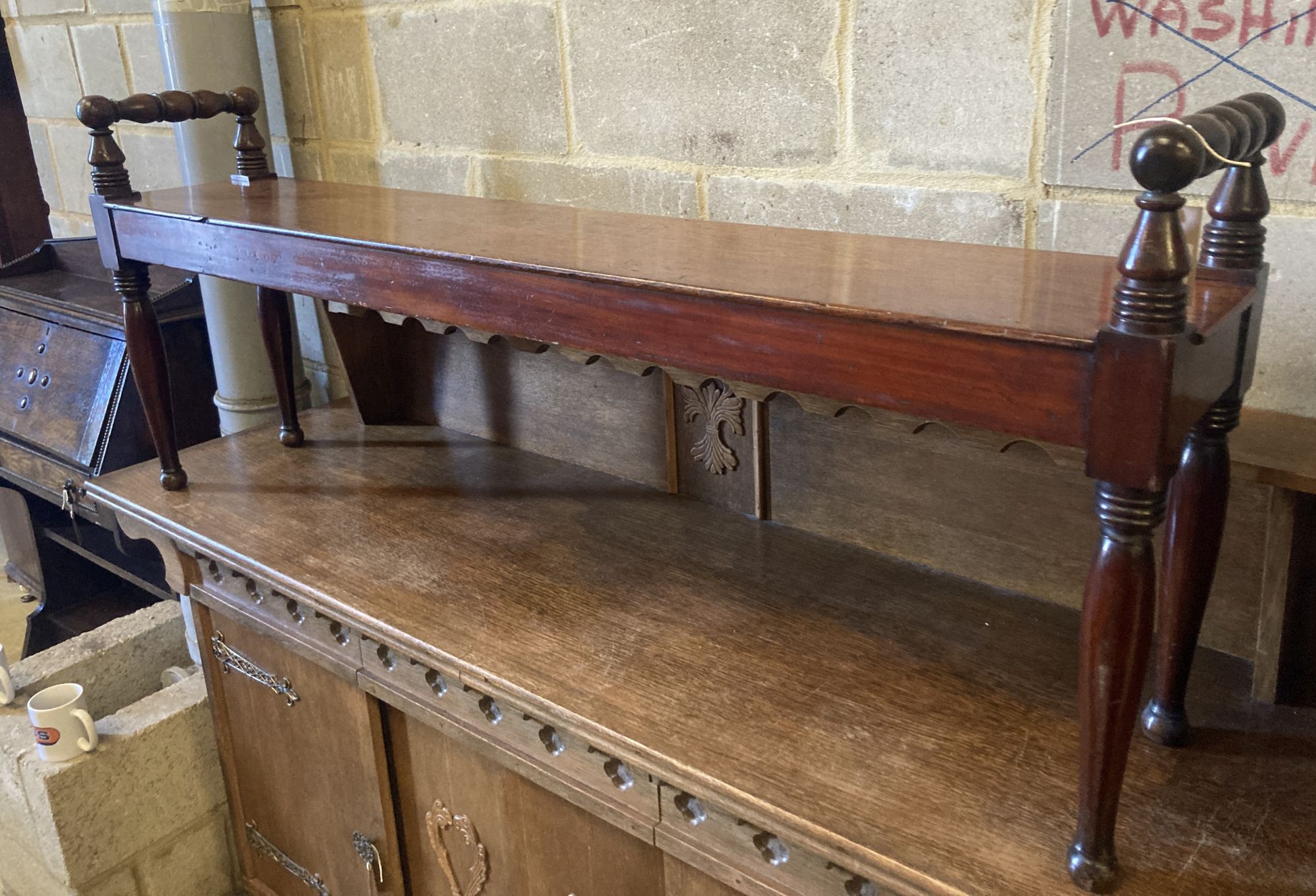 An early Victorian mahogany window seat, width 150cm, depth 28cm, height 60cm